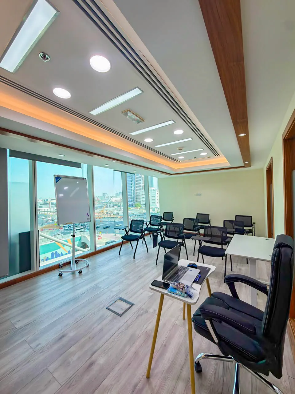 ils-swiss-dubai branch-picture (1)